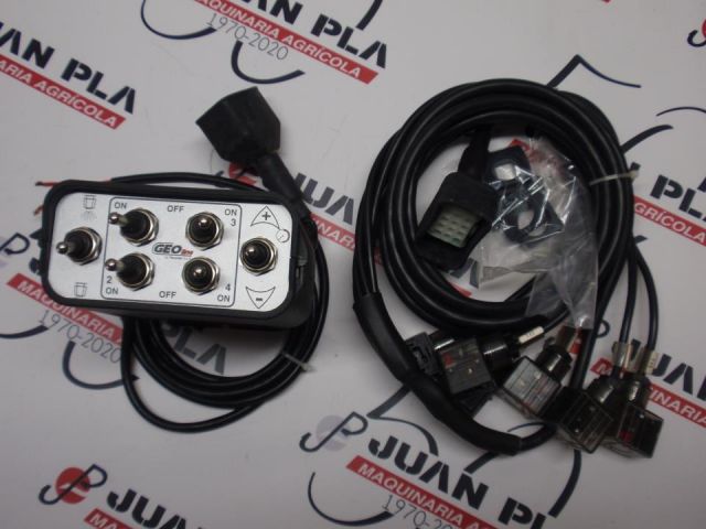 CAJA MANDO 4 Vias+R,P,+G,R,D (notas)