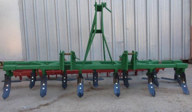 Cultivador de 13 Brazos Fijos